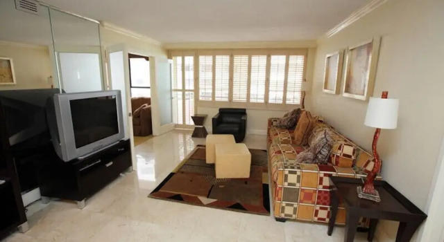 Alexander 1208 - 2 Br Apts, Varaa Huoneisto Hotellit Miami Beach uima-altaalla, Uima-allas