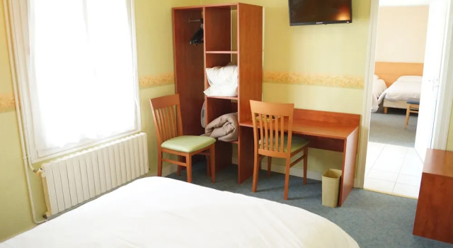 Семейный номер Standard Logis Hôtel Saint Paul