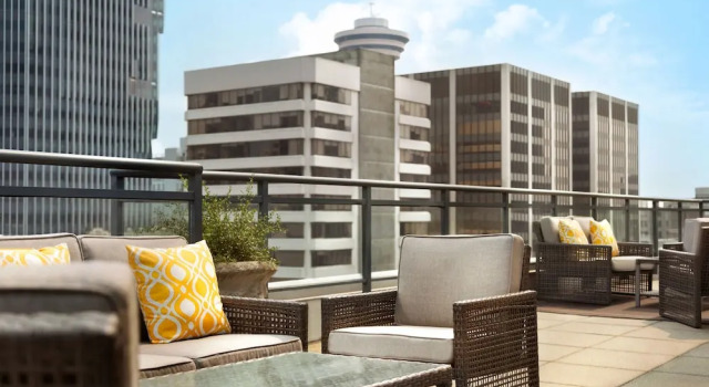 Двухместный номер Standard Пентхаус с балконом Hotel Le Soleil by Executive Hotels