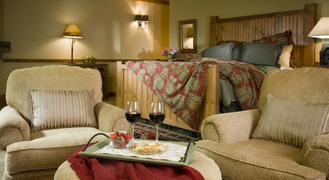 Люкс Standard Lake Opechee Inn and Spa