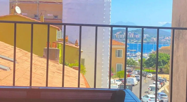Splendide T2 vieille ville d'Ajaccio, Varaa Huoneisto Ajaccio 