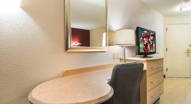 Четырёхместный номер Standard Red Roof Inn Seattle Airport - SEATAC