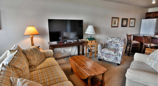 Unit 306 2bd/2ba Condo 2 Bedrooms 2 Bathrooms Condo, Reserva ahora Apartamento Birchwood 
