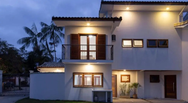 Casa Andorinha com 3 quartos com ar e piscina