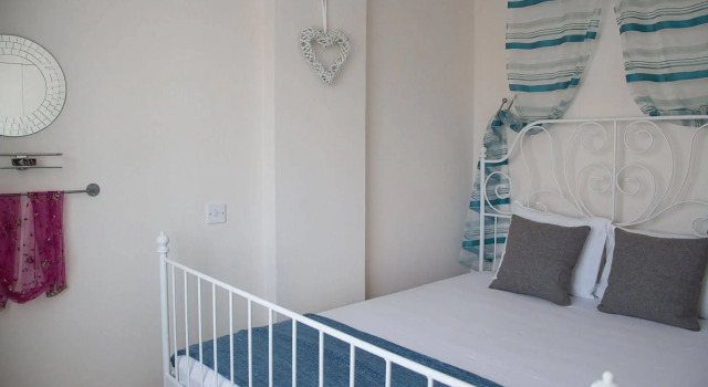 Paphos Love Hut Apartment, Prenota Appartamento Hotel a Paphos con piscina, vicino a Pafiako Stadium, Piscina