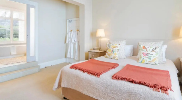 Doppel Suite The Red Feather Inn