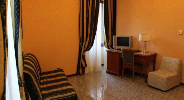 Dependance Hotel Dei Consoli, Забронировать Отель Отели Рима 4 звезды, 4*