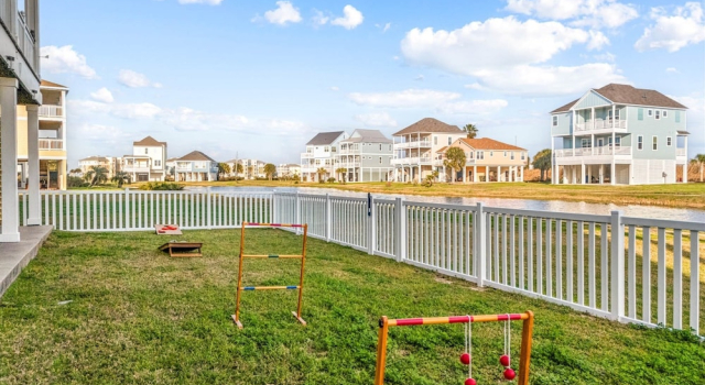 Коттедж с 5 комнатами Blu Pearl 5 Bedroom Home