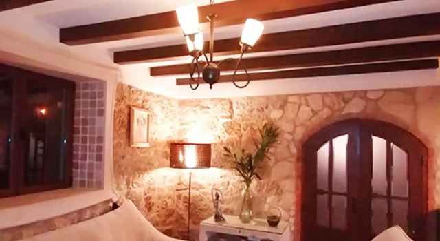 Refúgio das Artes Guesthouse, Забронировать Отель Порту ди Мош Лейрия
