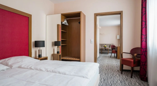 Двухместный семейный номер Standard Point Hotel Apartments and Rooms
