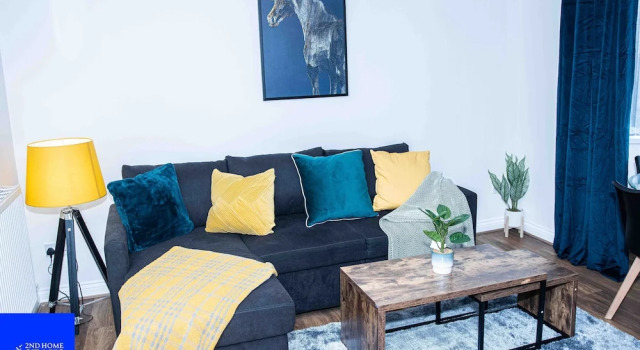 Коттедж 3 Bed House Sleeps 7 With Garden and Parking