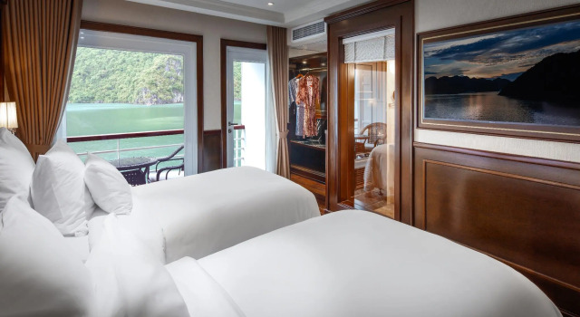 Номер Executive Paradise Elegance Cruise Halong