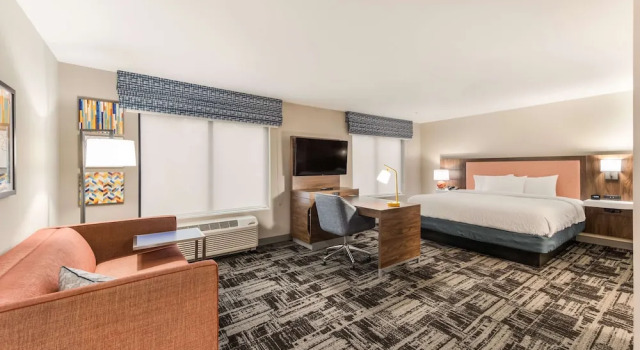 Студия Standard Hampton Inn & Suites By Hilton Benton Harbor