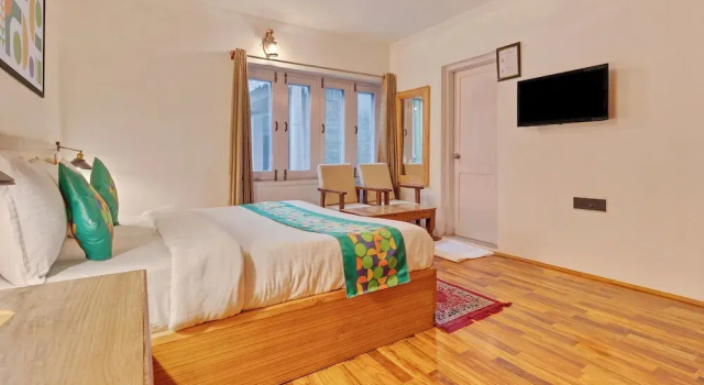 Номер Deluxe с балконом Treebo Vitasta Villa, Srinagar