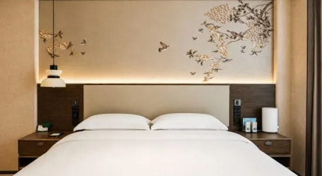 Люкс Deluxe с видом на озеро Wulan International Hotel