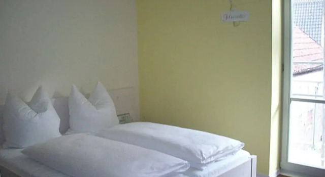 Номер Standard RotHweinHotel
