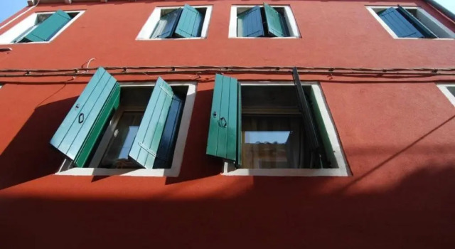 Ca' Falier Blue - 10 min from train and bus station, Забронировать Отель Санта-Кроче Венеция, рядом с Театр Россини