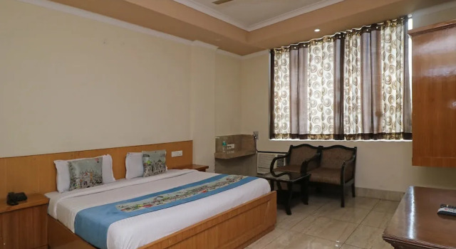 OYO 4798 Hotel Periwal Premium, Rezervovat Hotel Rāiwāla Uttarakhand