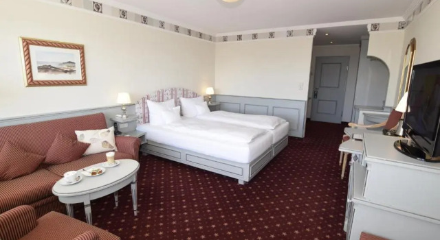 Двухместный номер Standard с балконом и с частичным видом на море Hotel Wiking Sylt