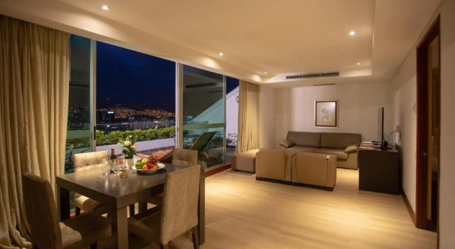 Люкс с балконом Hotel San Fernando Plaza