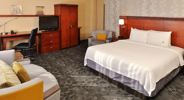 Номер Standard с видом на горы Courtyard by Marriott Denver Cherry Creek