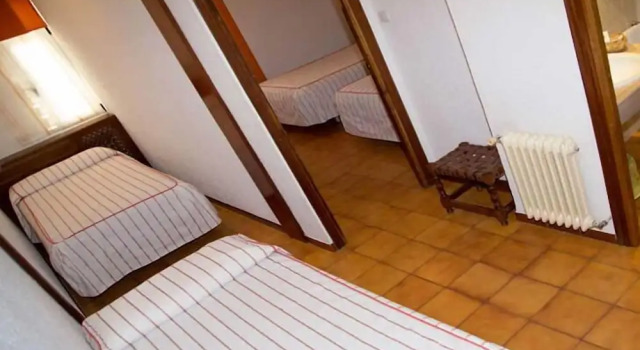 Четырёхместный номер Standard Hotel Sol