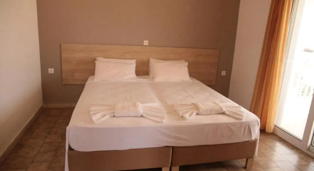 Villa Argiris, Book Villa Villaer i Avliotes, Villa