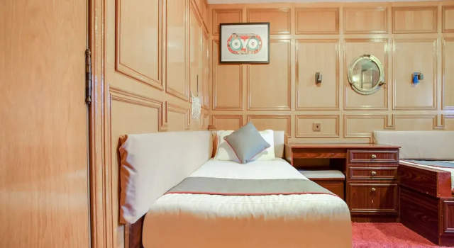 The Rowers Hotel by OYO