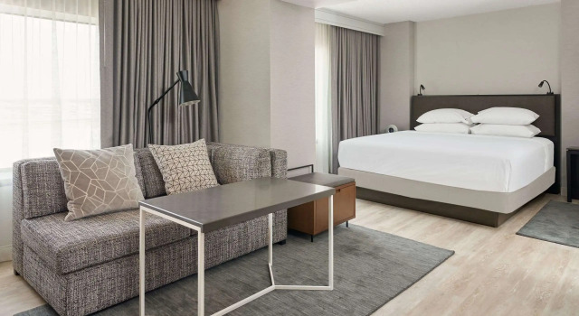 Hyatt Regency Deerfield, Boek Hotel Deerfield Chicago North Shore