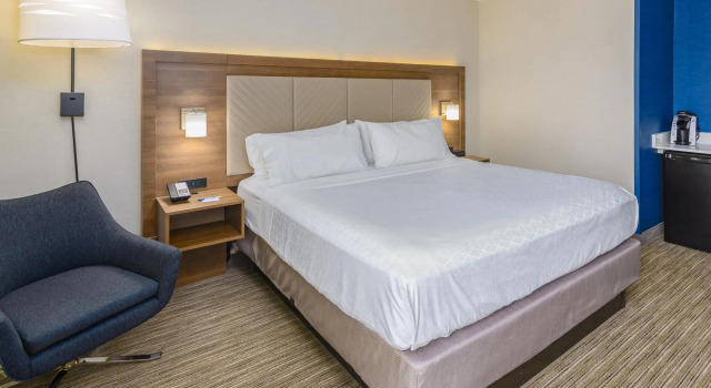 Двухместный номер Standard Holiday Inn Express Southington by IHG