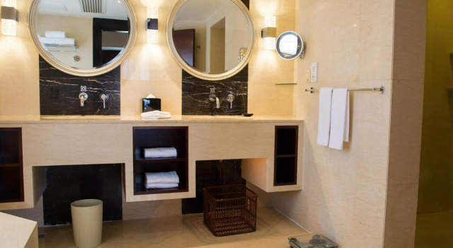 Двухместный номер Executive Holiday Inn Zhongshan Downtown