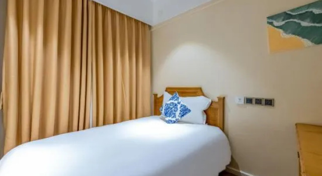 Люкс с 2 комнатами с балконом и с видом на сад Liwo Surfing Seaview Hotel