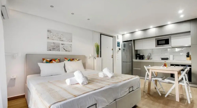 Студия Halo - Luxury Studio in Athens