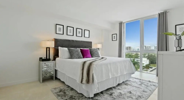 Top Fort Lauderdale Condo 7th Floor - Private and Sanitized, Hotel Amenities, Free Parking for Stays Over 27 Days, 400 ft From the Beach. Hosted by Super Host!, Забронировать Отель Отели Форт-Лодердейл 3 звезды, рядом с Bahia Mar Shopping Center, 3*
