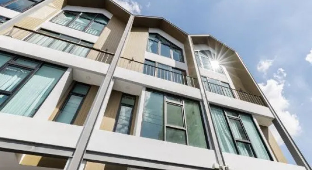 Bangkok Four-Bedroom Single Family Villa [near Sangtai Shopping Center + Royal Park], Rezervovat Vila Hotely v Central Thailand s parkováním, Parkování