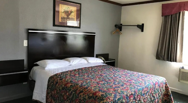 Номер Standard Starlight Inn Canoga Park