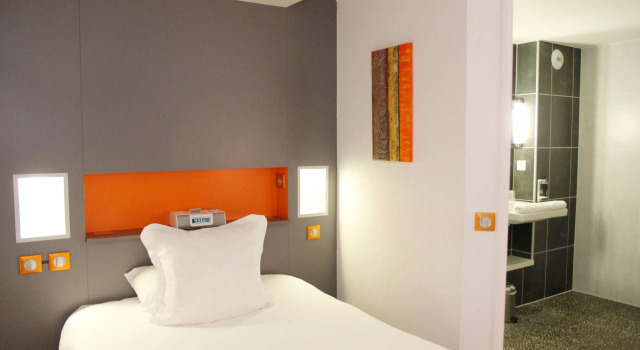 Одноместный номер Standard Hôtel Best Western The Wish Versailles