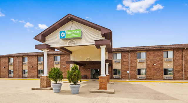 Кровать в общем номере SureStay Hotel by Best Western Greenville