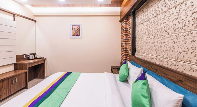 Номер Executive Lemon wood suites