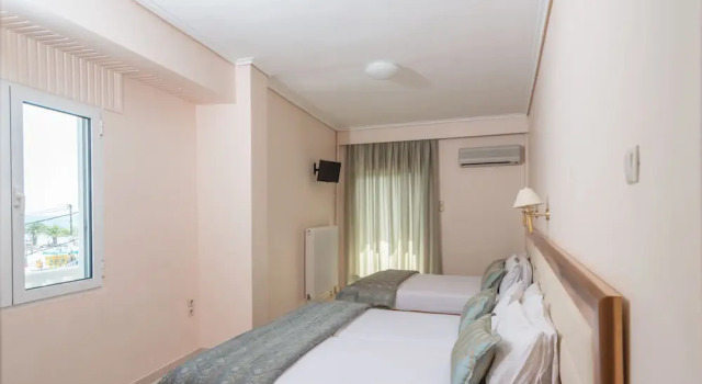 Трёхместный номер Standard с балконом Regina Mare Hotel