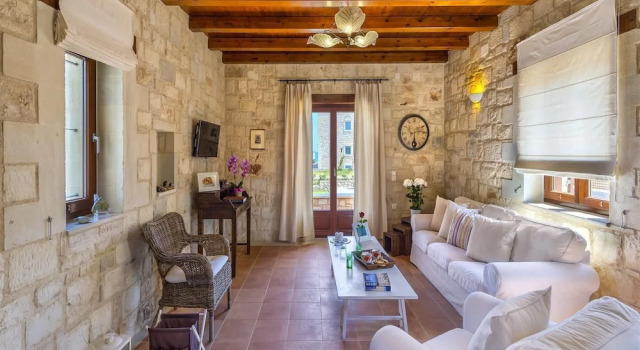 Azure Villa in Platanias
