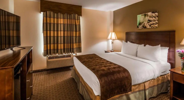 Двухместный полулюкс Best Western Adams Inn Quincy-Boston