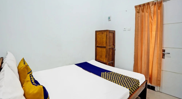 OYO 93928 The Metro Suites Apartment By Nn Rooms, Book Lejlighed Lejligheder i Kiaracondong, Lejlighed