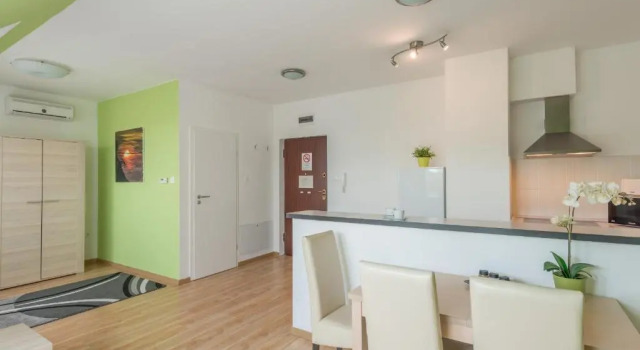 Студия Corvin Plaza Apartments & Suites