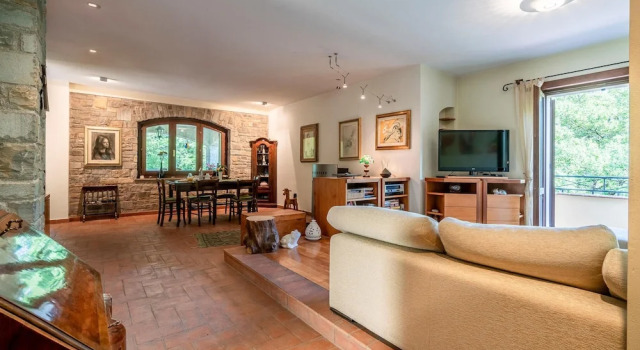 Awesome Home in Nocera Umbra With Outdoor Swimming Pool, Wifi and 2 Bedrooms, Rezervasyon Otel Umbria havuzlu oteller, Yüzme Havuzu