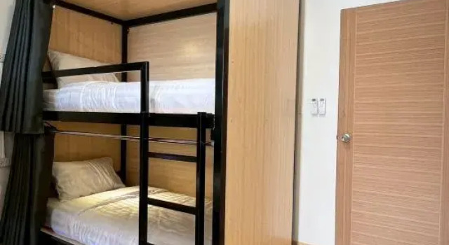 Кровать в общем номере (мужской номер) The Grace Hotel Shanghai Yexie