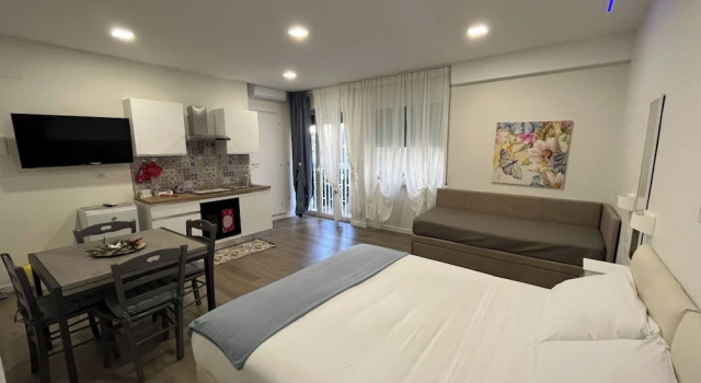 Номер Comfort F Rooms Napoli Via Sementini