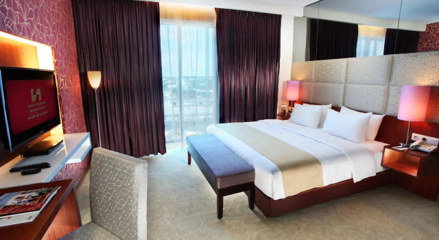 Swiss-Belinn SKA Pekanbaru, Book Hotel Hotels in Pekanbaru with Parking, Parking