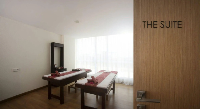 The Premiere Pekanbaru, Book Hotel Hotels in Pekanbaru with Parking, Parking