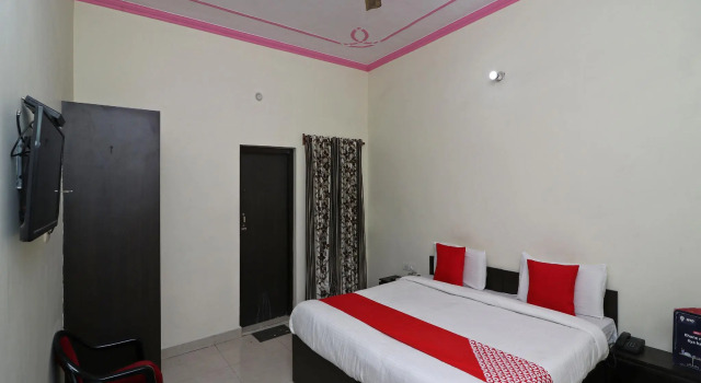OYO 14161 Hotel ASDR, Réserver Hôtel Hôtels à Rudrapur avec petit-déjeuner, Petit-déjeuner